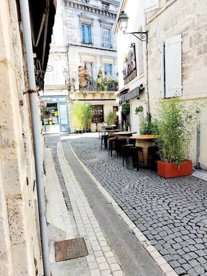 Studio Cosy Dans Le Centre Historique Wifi Angouleme Bagian luar foto